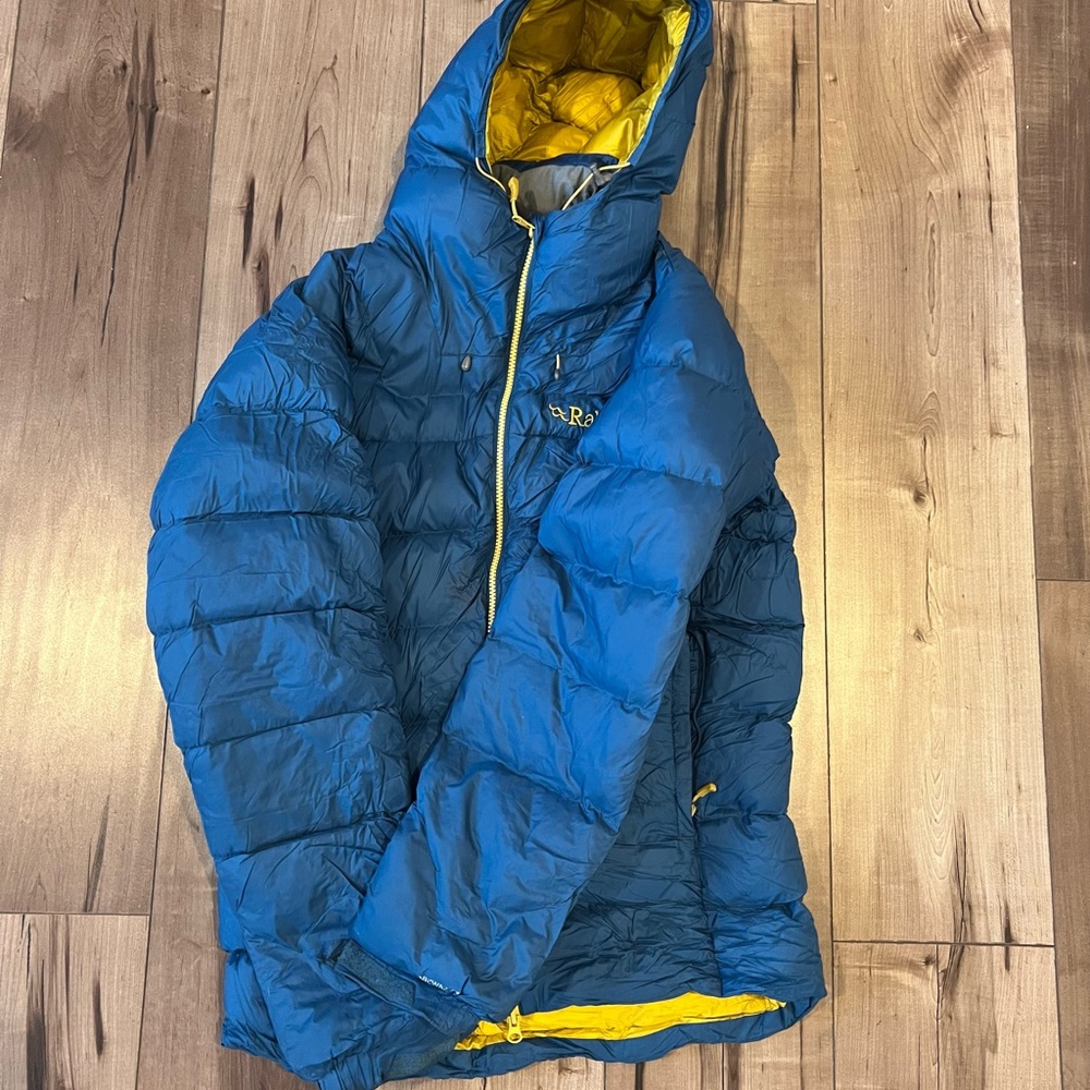Men's Blue and Yellow Puffer Jacket